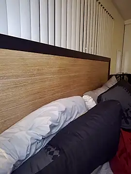 lollycoco online show from December 4, 8:35 am