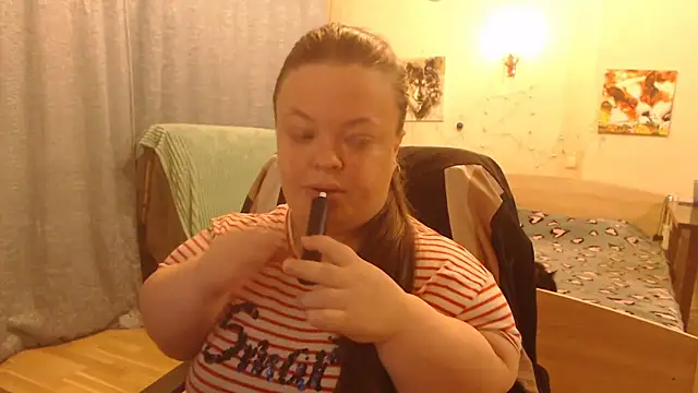 Snapshot of Janiffer_MiMi chatting on February 23, 6:12 pm Janiffer MiMi online show from February 23, 6:12 pm