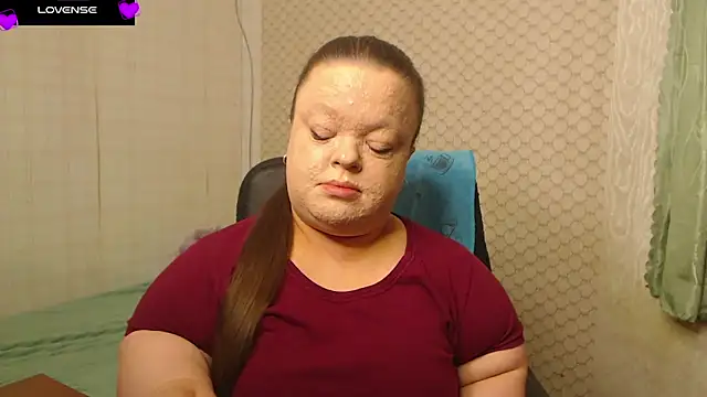 Janiffer MiMi online show from April 17, 4:21 pm