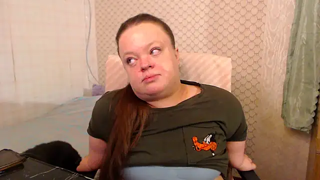 Snapshot of Janiffer_MiMi chatting on June 19, 9:31 pm Janiffer MiMi online show from June 19, 9:31 pm