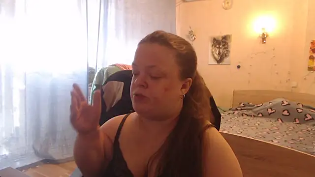 Snapshot of Janiffer_MiMi chatting on February 14, 10:49 am Janiffer MiMi online show from February 14, 10:49 am