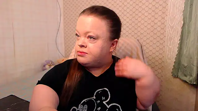 Snapshot of Janiffer_MiMi chatting on June 10, 4:19 pm Janiffer MiMi online show from June 10, 4:19 pm
