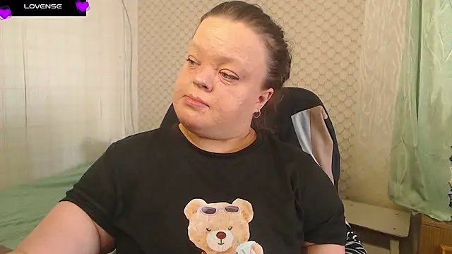 Snapshot of Janiffer_MiMi chatting on March 2, 7:37 am Janiffer MiMi online show from March 2, 7:37 am