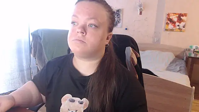 Snapshot of Janiffer_MiMi chatting on March 13, 1:18 pm Janiffer MiMi online show from March 13, 1:18 pm
