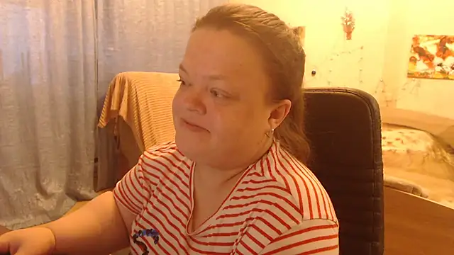 Snapshot of Janiffer_MiMi chatting on February 2, 2:34 pm Janiffer MiMi online show from February 2, 2:34 pm