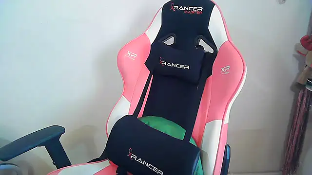 PinkPudding online show from December 19, 11:07 am