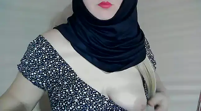 PinkPudding online show from December 5, 6:39 pm