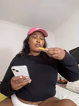 Snapshot of BADFATASS85 chatting on March 21, 12:50 pm BADFATASS85 online show from March 21, 12:50 pm