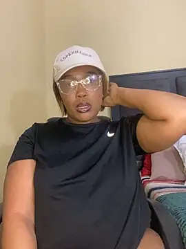 Snapshot of BADFATASS85 chatting on September 13, 3:56 pm BADFATASS85 online show from September 13, 3:56 pm