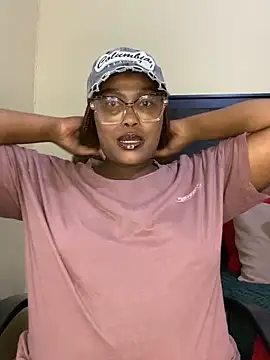 Snapshot of BADFATASS85 chatting on October 11, 12:06 pm BADFATASS85 online show from October 11, 12:06 pm