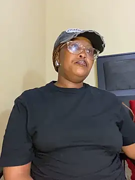 Snapshot of BADFATASS85 chatting on September 27, 5:30 pm BADFATASS85 online show from September 27, 5:30 pm