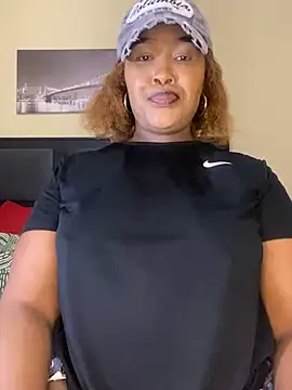 Snapshot of BADFATASS85 chatting on June 26, 4:13 pm BADFATASS85 online show from June 26, 4:13 pm