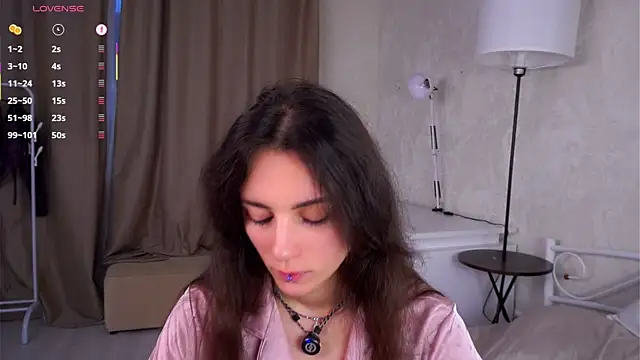 Holla Molly online show from November 10, 5:12 am