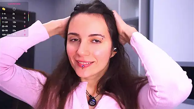 Holla Molly online show from February 24, 6:47 am