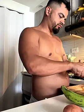 Snapshot of Ricardo_1998 chatting on September 22, 5:30 pm Ricardo 1998 online show from September 22, 5:30 pm