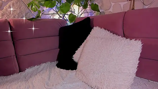 glamour kitten online show from February 19, 5:32 pm