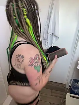 Snapshot of 1-800-FUCKYOU chatting on October 16, 4:15 pm 1-800-FUCKYOU online show from October 16, 4:15 pm