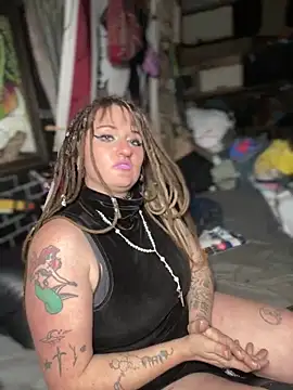 Snapshot of 1-800-FUCKYOU chatting on November 15, 7:12 am 1-800-FUCKYOU online show from November 15, 7:12 am