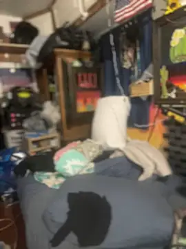 Snapshot of 1-800-FUCKYOU chatting on January 19, 2:15 am 1-800-FUCKYOU online show from January 19, 2:15 am