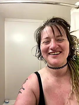 Snapshot of 1-800-FUCKYOU chatting on January 13, 3:43 am 1-800-FUCKYOU online show from January 13, 3:43 am