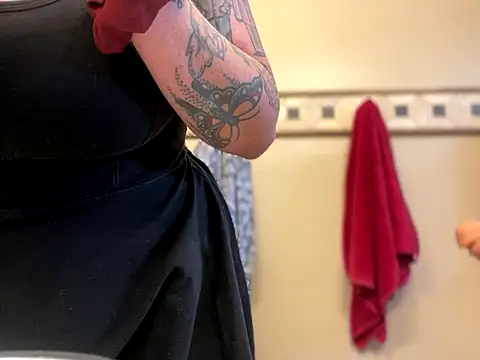 Snapshot of 1-800-FUCKYOU chatting on September 16, 7:04 pm 1-800-FUCKYOU online show from September 16, 7:04 pm