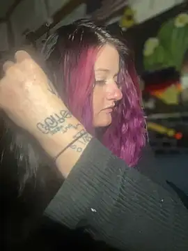 Snapshot of 1-800-FUCKYOU chatting on January 13, 1:34 am 1-800-FUCKYOU online show from January 13, 1:34 am