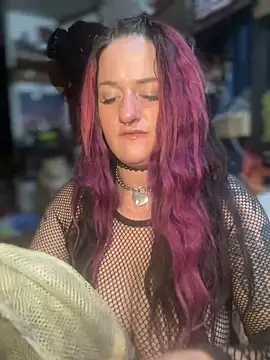 Snapshot of 1-800-FUCKYOU chatting on January 21, 6:33 am 1-800-FUCKYOU online show from January 21, 6:33 am