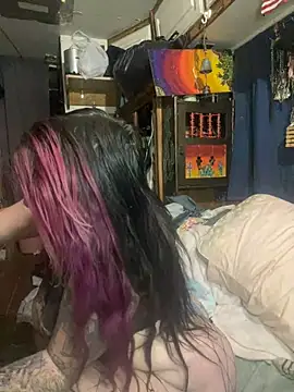 Snapshot of 1-800-FUCKYOU chatting on January 26, 4:20 am 1-800-FUCKYOU online show from January 26, 4:20 am