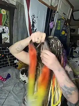 Snapshot of 1-800-FUCKYOU chatting on October 8, 5:20 am 1-800-FUCKYOU online show from October 8, 5:20 am