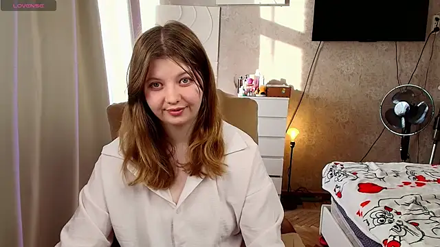 Vivian cutie online show from May 1, 3:39 pm