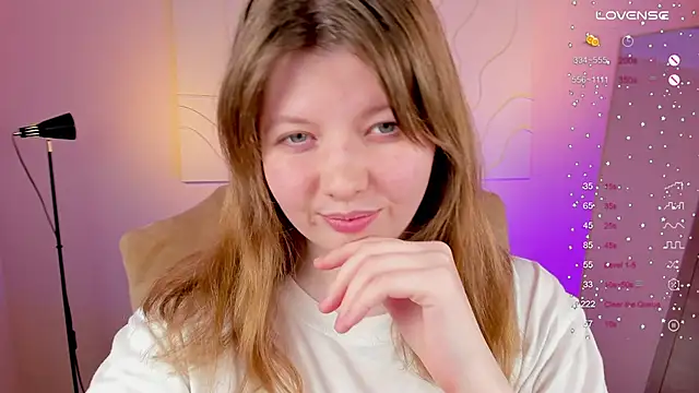 Vivian cutie online show from March 8, 4:39 pm