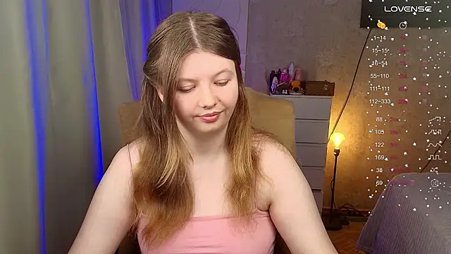 Vivian cutie online show from March 6, 3:51 pm