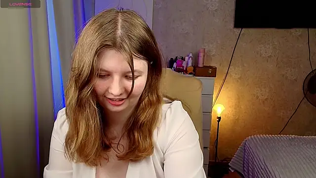 Vivian cutie online show from April 3, 3:29 pm