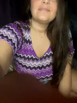 Snapshot of CamilaLovexoxo chatting on October 26, 12:27 pm CamilaLovexoxo online show from October 26, 12:27 pm