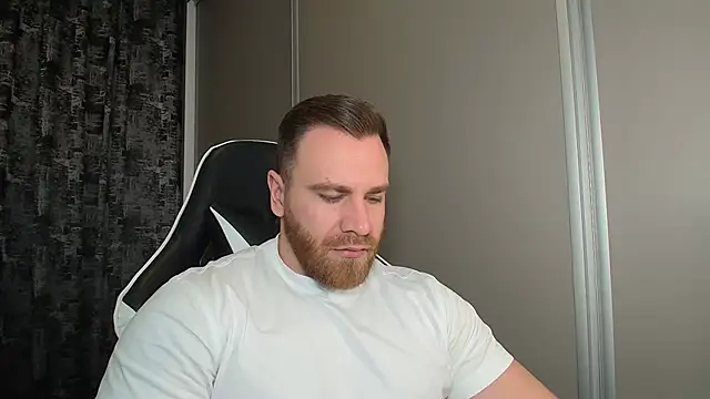 Thori92 online show from February 7, 5:21 pm