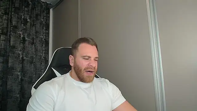 Thori92 online show from November 1, 6:24 pm