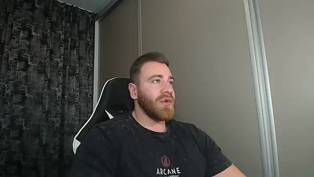 Thori92 online show from December 1, 4:52 pm