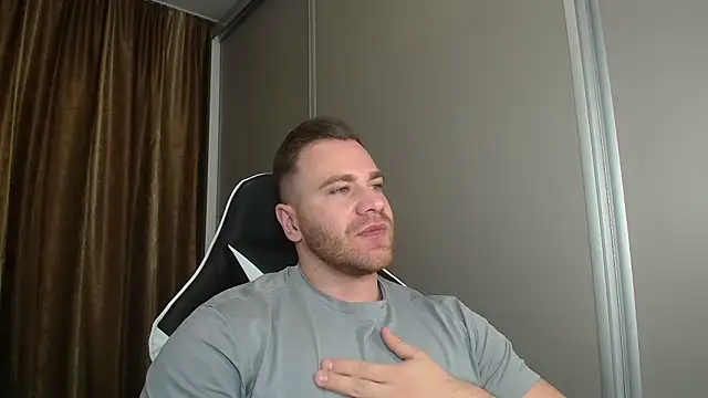 Thori92 online show from December 19, 5:59 pm