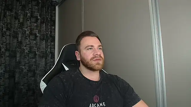 Thori92 online show from January 13, 5:17 pm