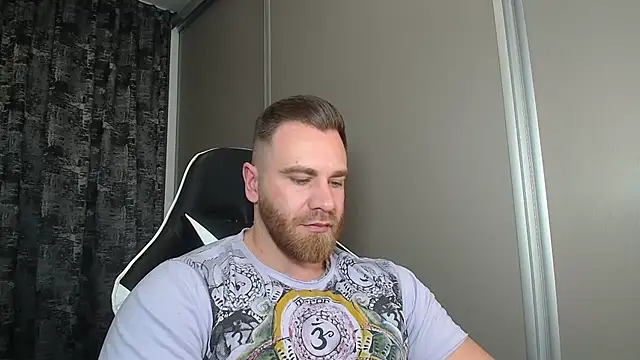 Thori92 online show from December 3, 5:23 pm