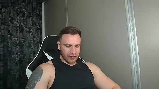 Thori92 online show from March 28, 3:35 pm