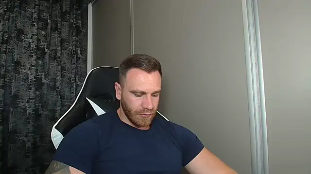 Snapshot of Thori92 chatting on June 10, 3:02 pm Thori92 online show from June 10, 3:02 pm