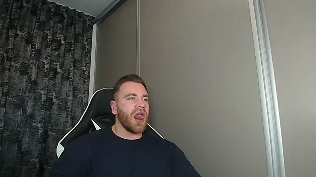 Thori92 online show from October 26, 4:51 pm