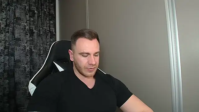 Thori92 online show from April 12, 12:41 pm