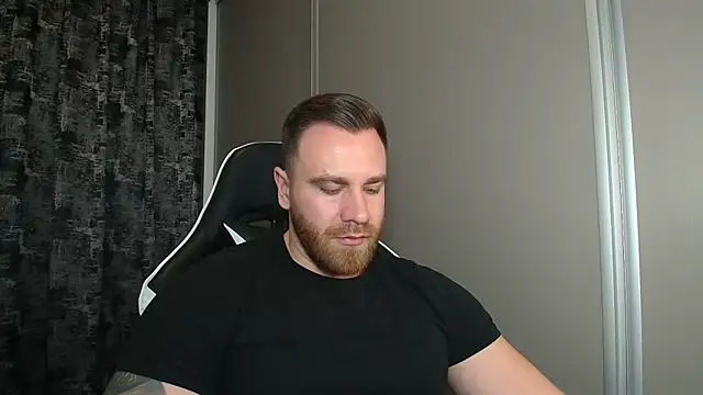 Thori92 online show from February 5, 5:09 pm