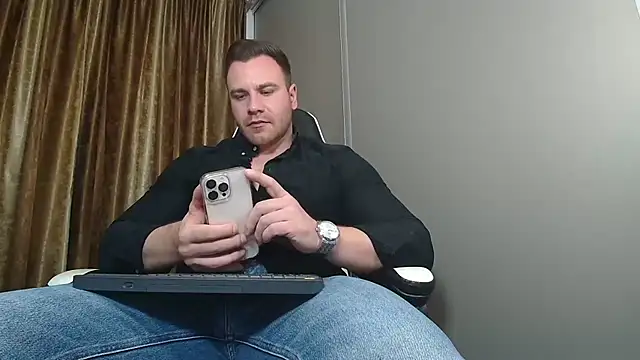 Thori92 online show from December 15, 6:47 pm