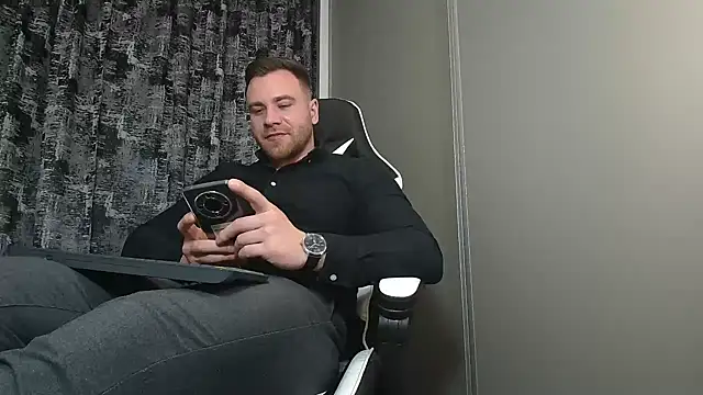 Thori92 online show from February 12, 6:09 pm