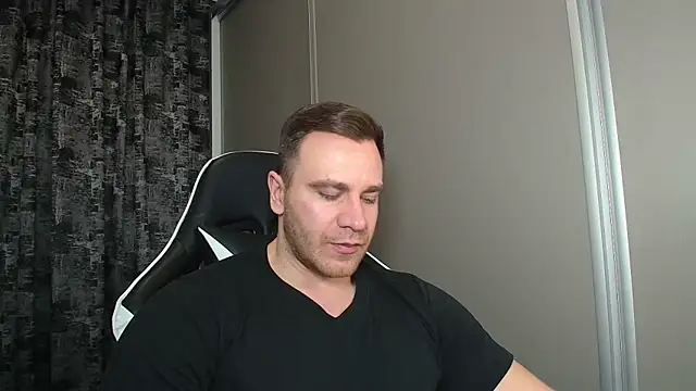 Thori92 online show from February 26, 5:13 pm