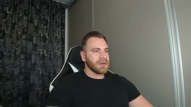 Thori92 online show from October 28, 6:07 pm