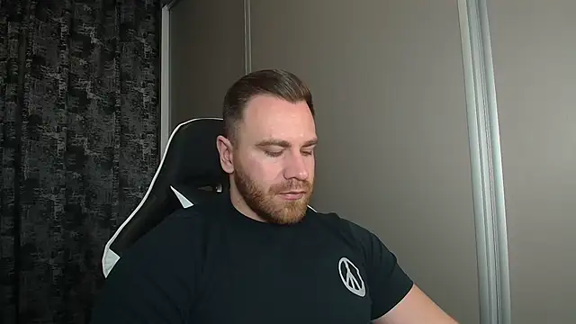 Thori92 online show from January 6, 6:01 pm